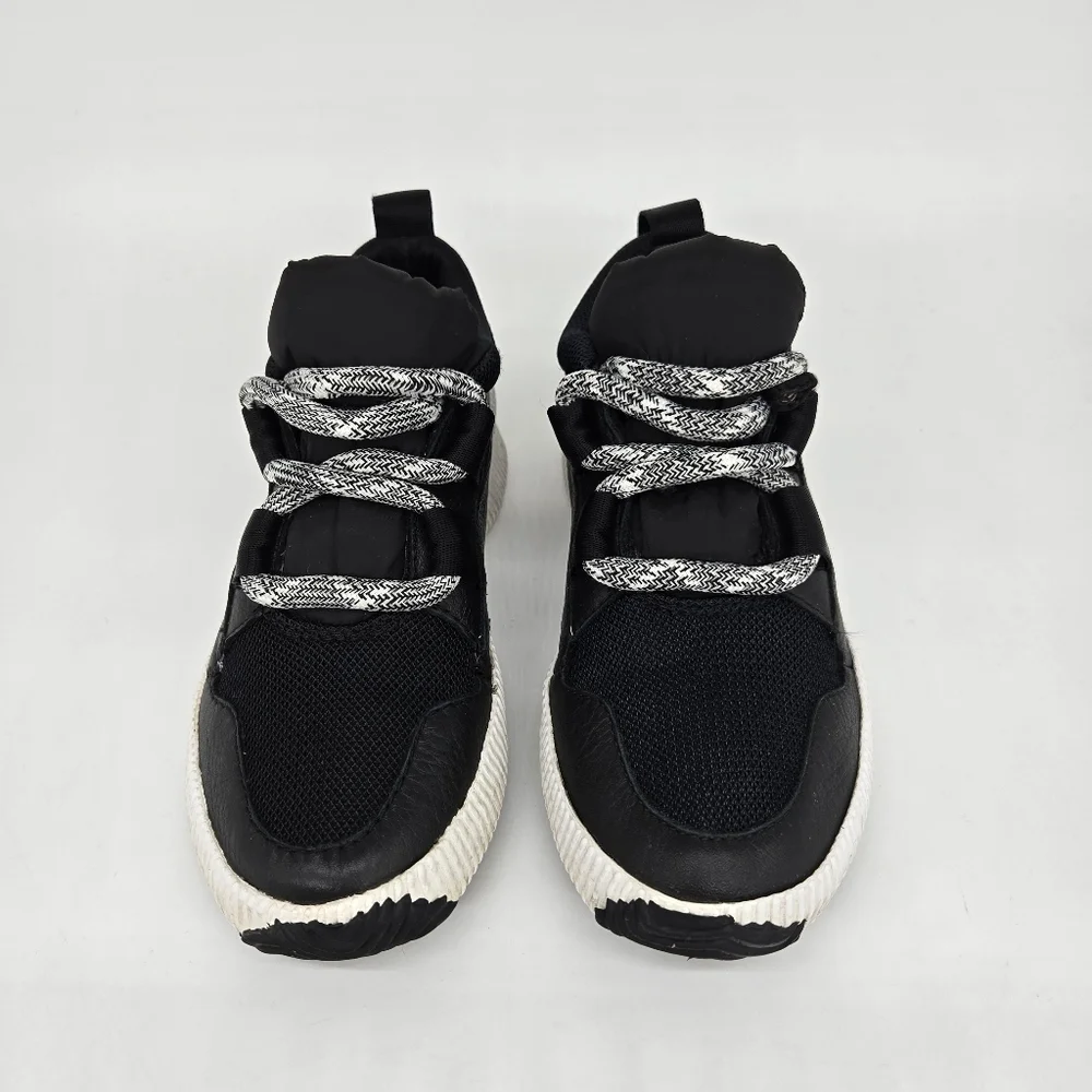 Sorel Out N About Plus Black Street Sneak Sneakers Women's Size 5